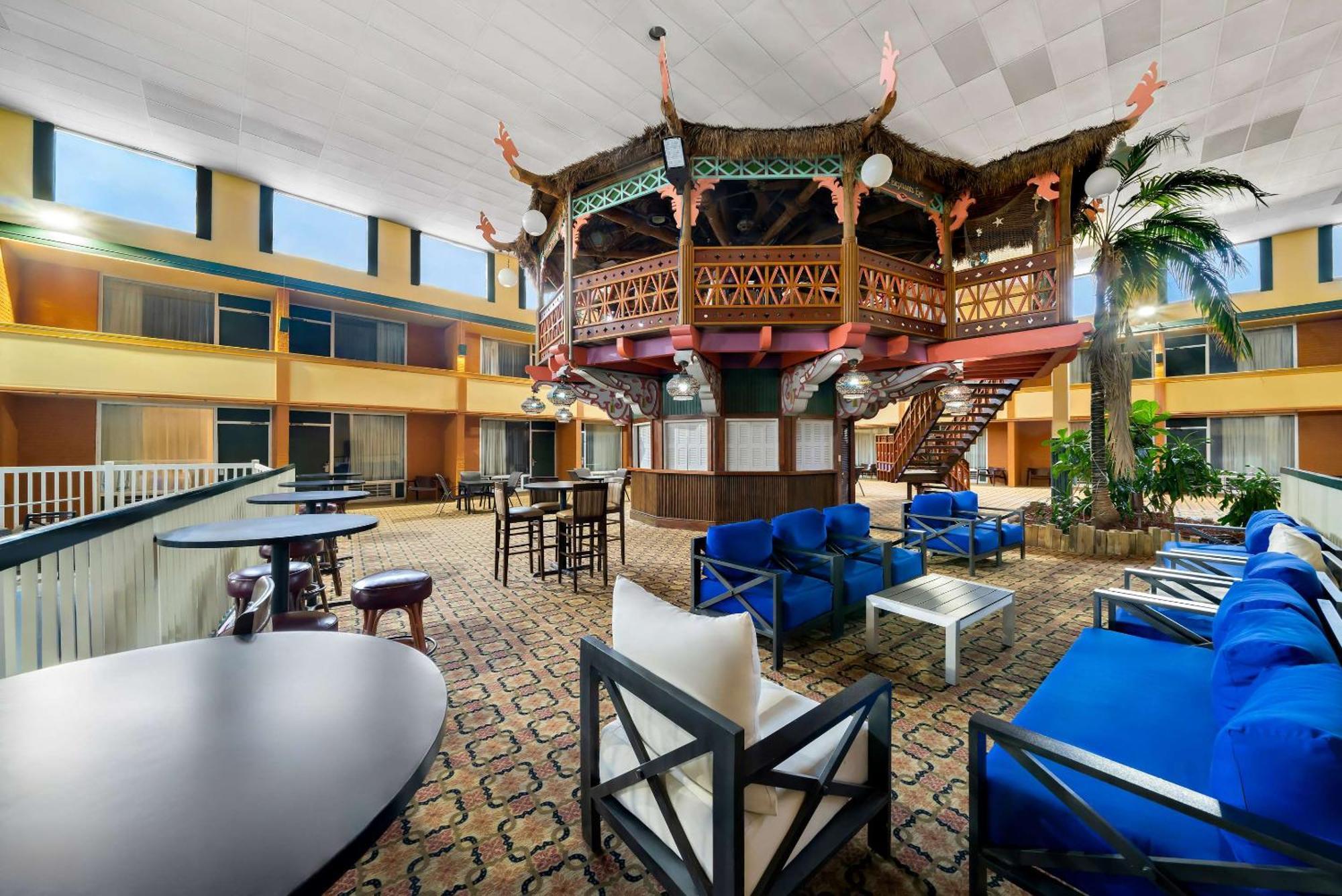 Clarion Inn & Suites And Convention Center Kearney Eksteriør billede