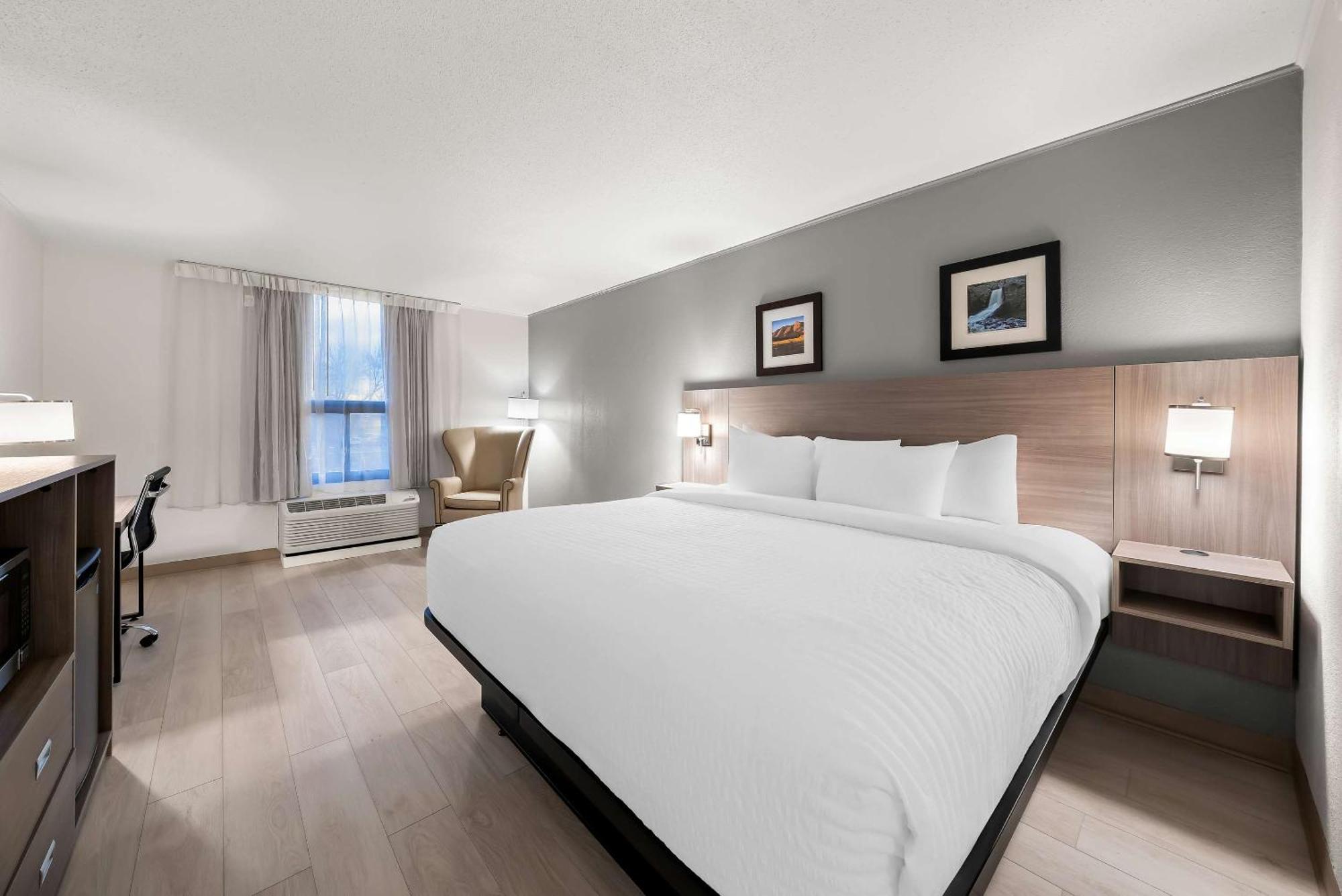 Clarion Inn & Suites And Convention Center Kearney Eksteriør billede