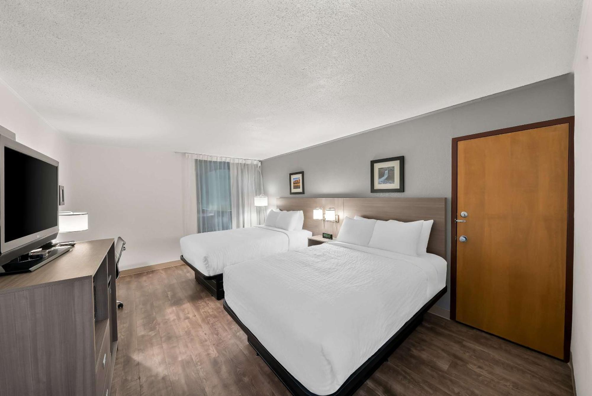 Clarion Inn & Suites And Convention Center Kearney Eksteriør billede